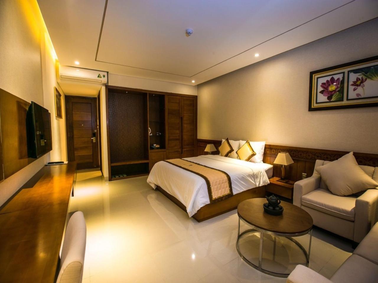 Liberty Hotel Đà Nẵng Exterior foto